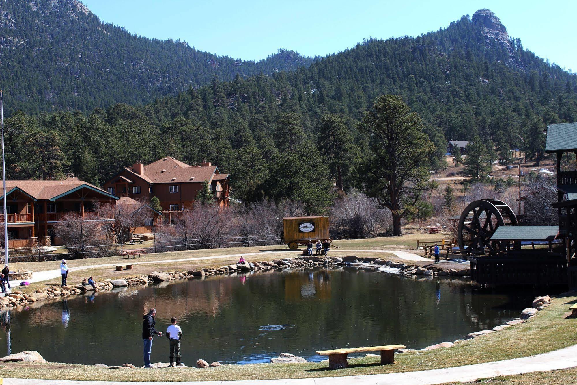 Tiny Town Cabins Estes Park Exterior photo